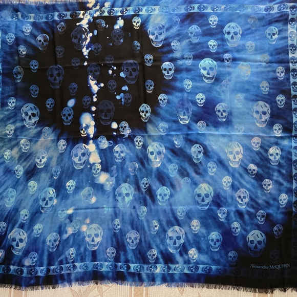 Alexander McQueen Skull Wool Large Scarf Blue Black - Picture 4 of 12